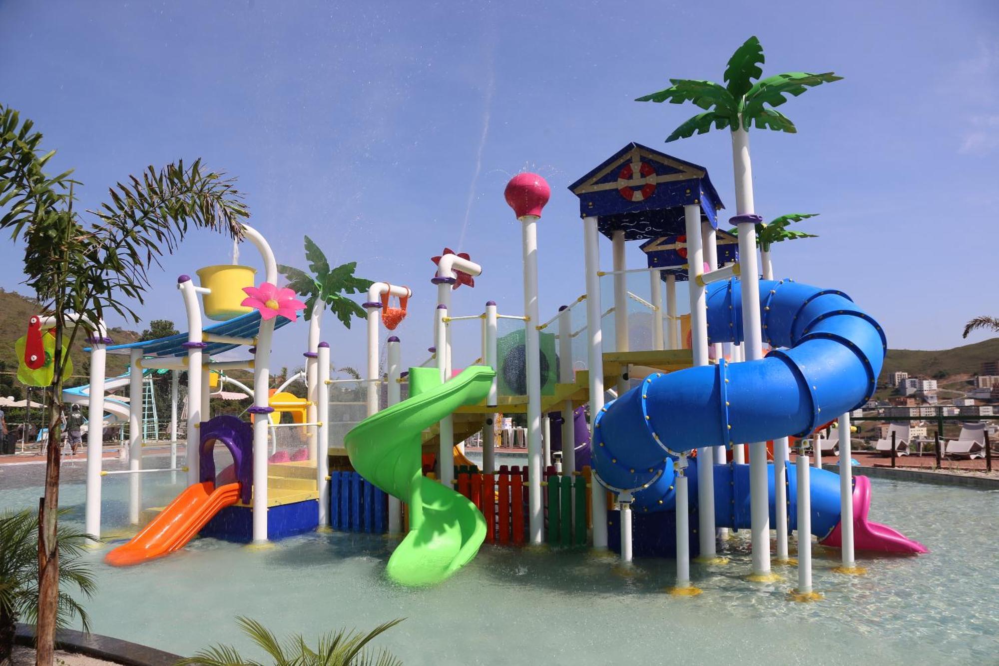 Hotel Golden Park All Inclusive Pocos De Caldas By Nacional Inn Eksteriør billede Splash Jungle Water Park