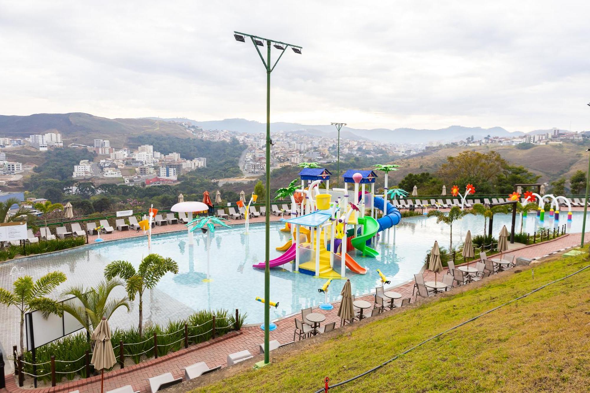 Hotel Golden Park All Inclusive Pocos De Caldas By Nacional Inn Eksteriør billede Water park in the resort